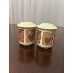 Pfaltzgraff Holiday Spice Salt & Pepper Shakers Excellent Condition